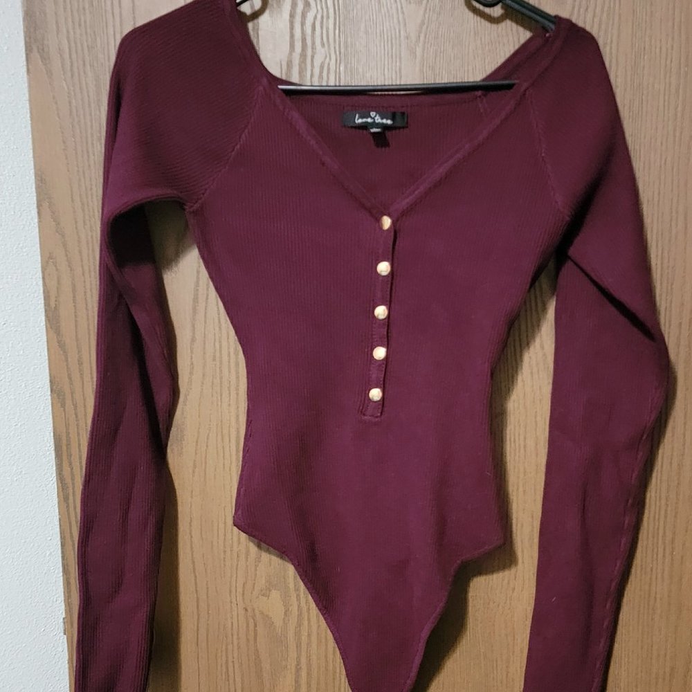 clothes - Picture 2 of 2